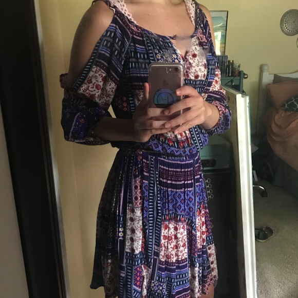 Boho Open Shoulder Dress - Picture 2 of 8